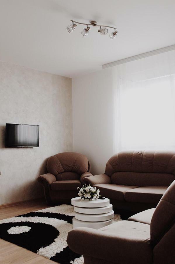 Konaciste Simce Bed & Breakfast คราลเยโว ภายนอก รูปภาพ